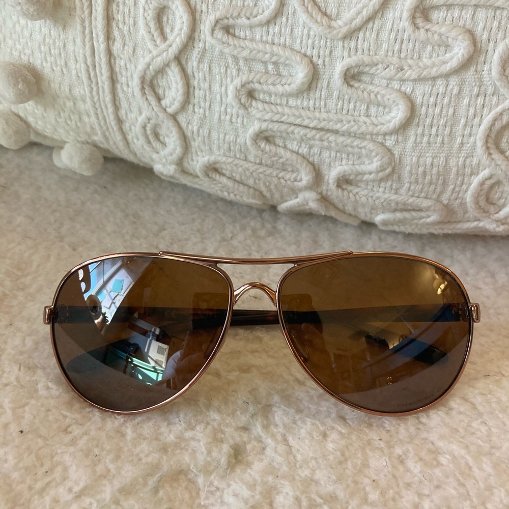 Oakley Feedback rose gold